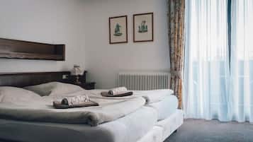 2 bedrooms, in-room safe, desk, laptop workspace