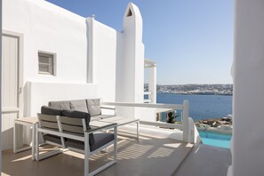 Luxury House, Jetted Tub, Sea View, 3AB Main Complex | 露台