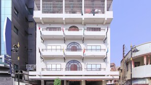 Unclassified image, 4 of 34, button - Hotel R B International (Varanasi)