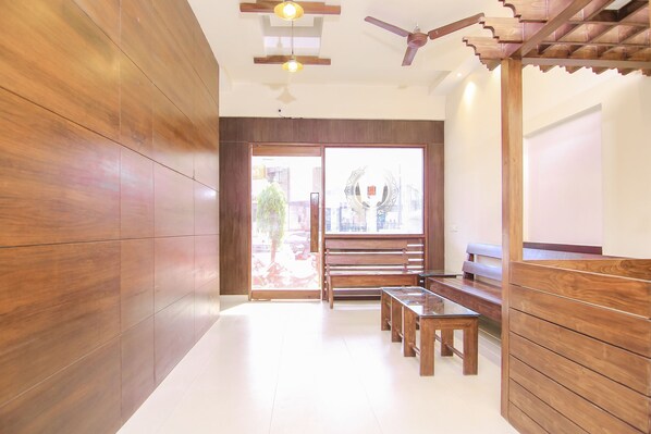 Reception - Hotel R B International (Varanasi)