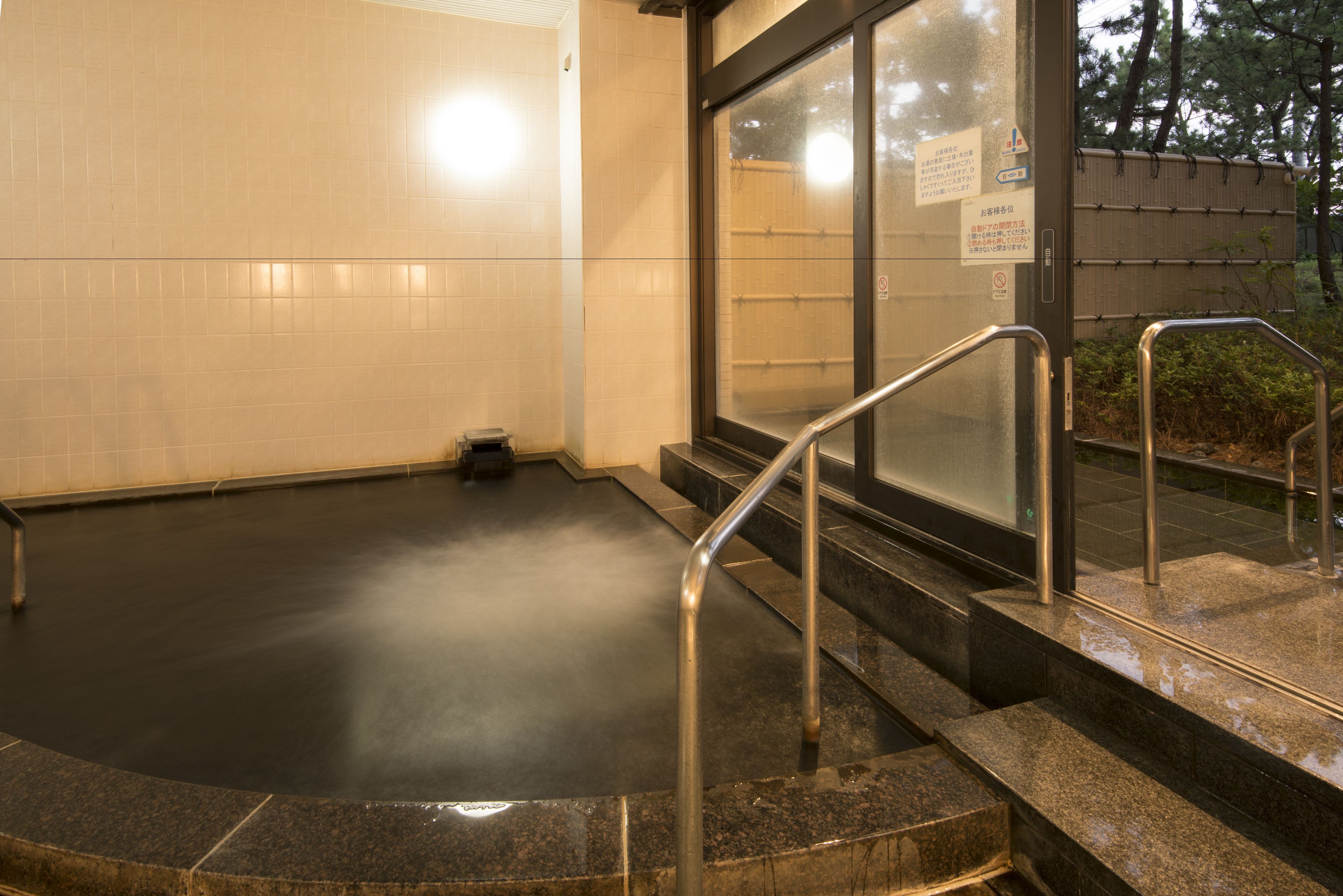 室内 SPA 浴缸