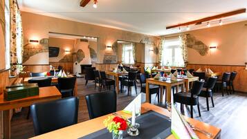 Tägliches inbegriffenes Frühstücksbuffet