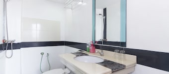 City Boutique Hotel