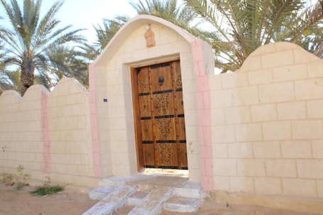 Vista a la calle. Hébergement Proche de Désert à Douz