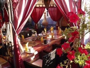 Petit déjeuner préparé à la commande compris tous les jours