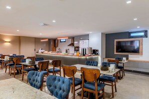 Frokost på farten er inkludert hver dag