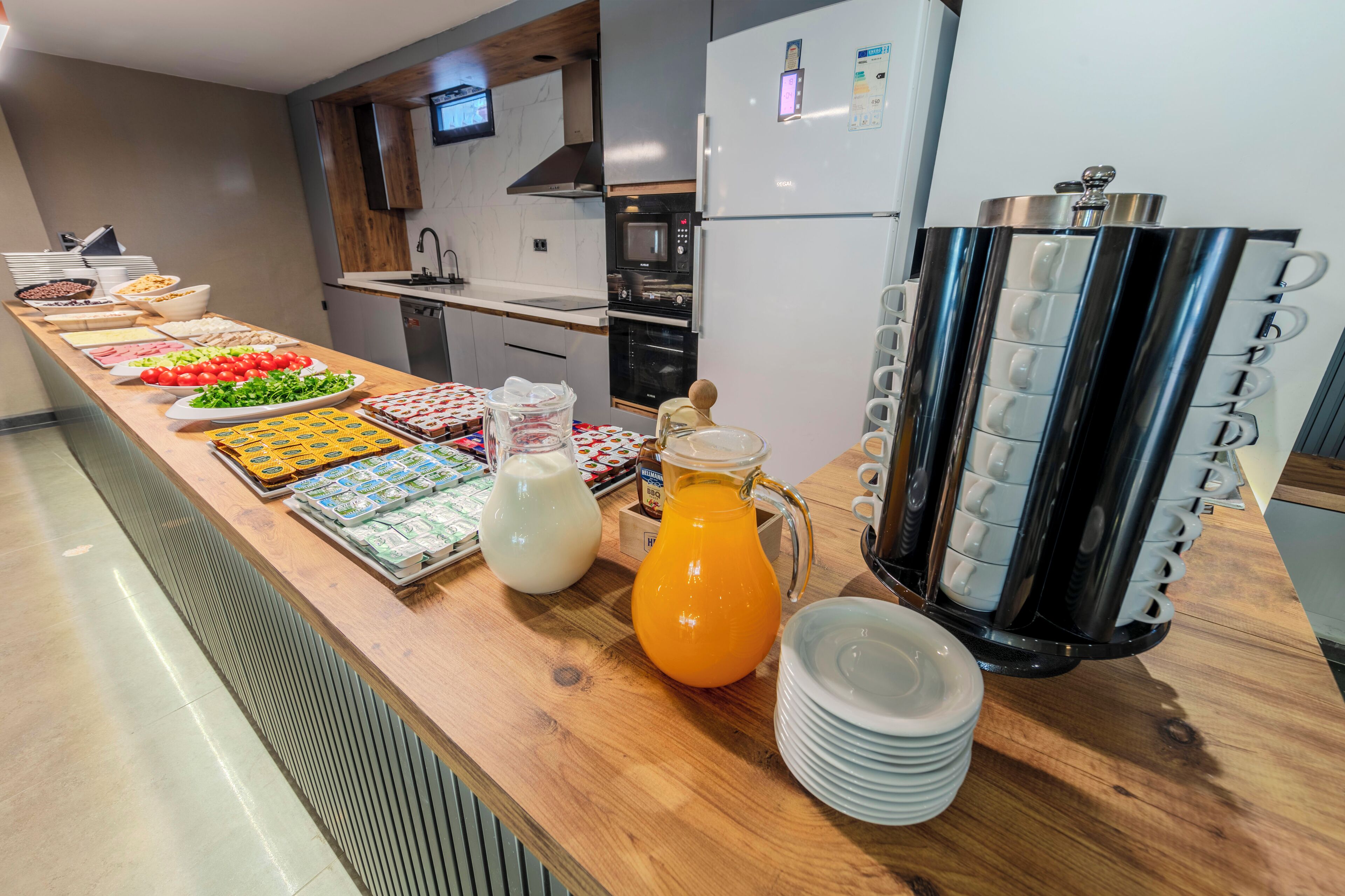 Frokost på farten er inkludert hver dag
