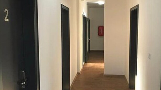Nicht klassifiziertes Bild, 1 von 7, Schaltfläche