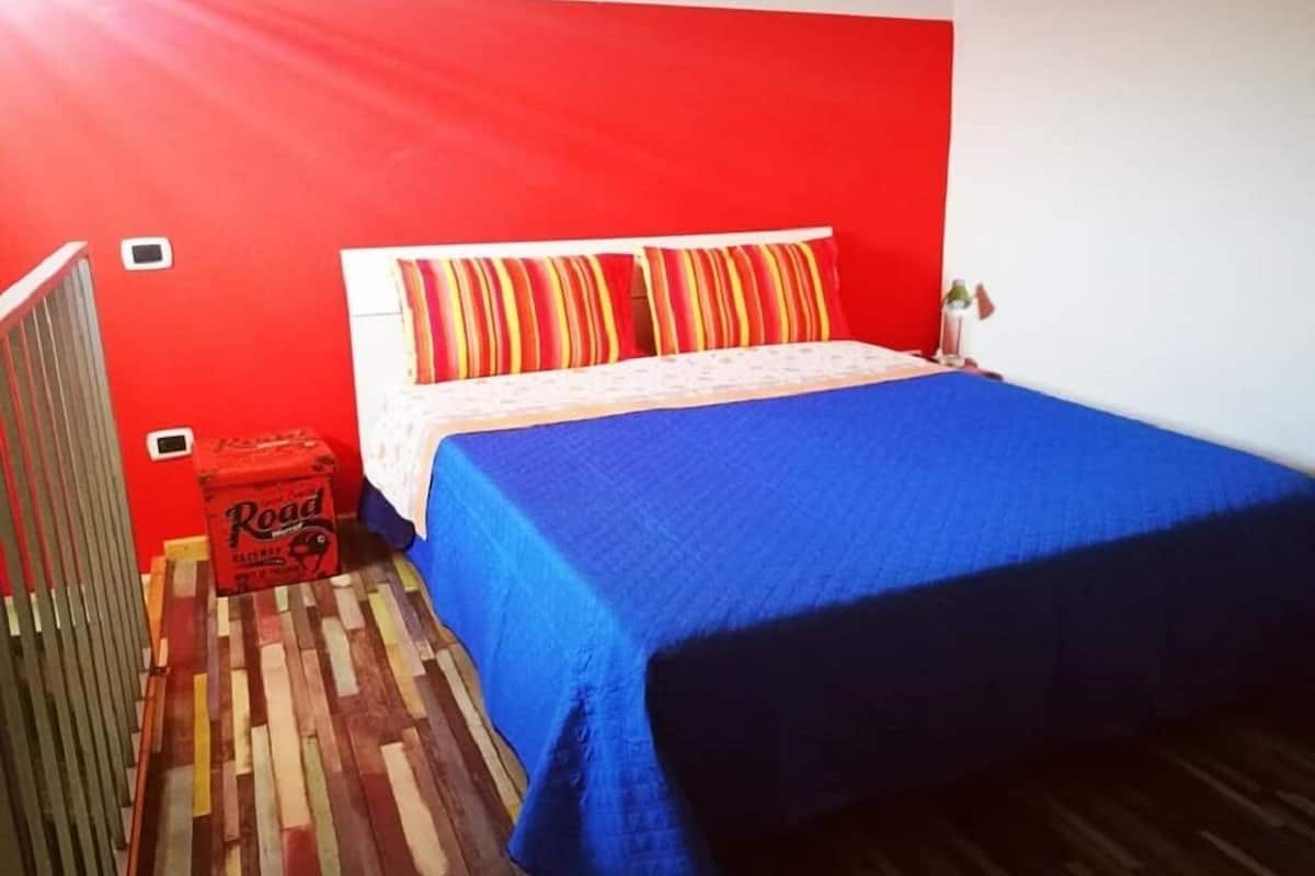 Traditional Apartment, 2 Bedrooms, Kitchen (Green, Red) | Free WiFi, bed sheets