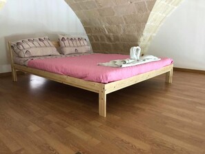 Wifi gratis y ropa de cama 