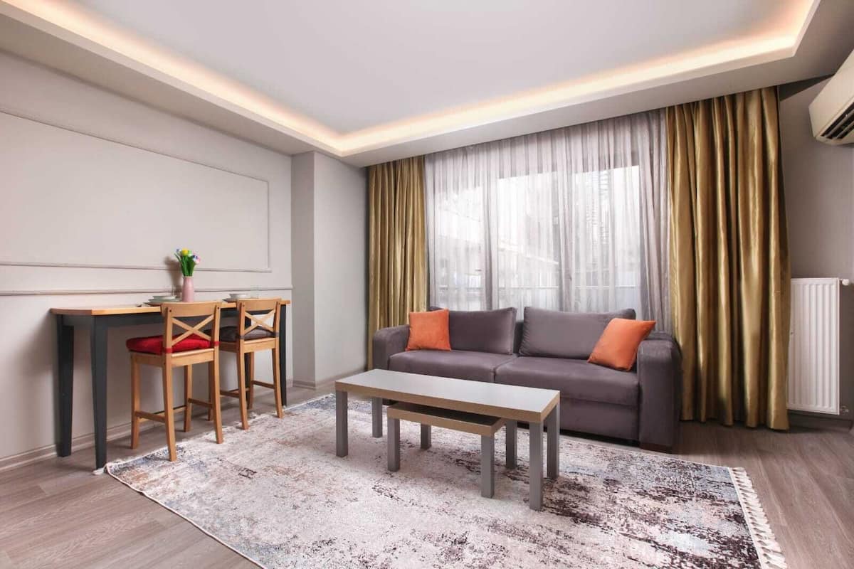1 slaapkamer, een bureau, gratis wifi, beddengoed