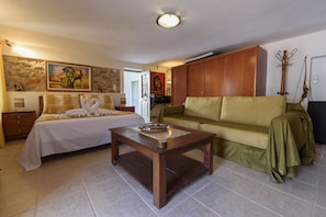 Premium bedding, in-room safe, soundproofing, iron/ironing board