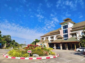 Front of property - Sabai Hotel (Nakhon Ratchasima)