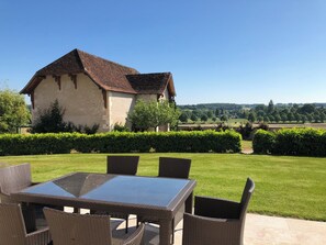 Terrace/patio - Gîte du Domaine de La Maison Neuve (Saint-Jean-Saint-Germain)