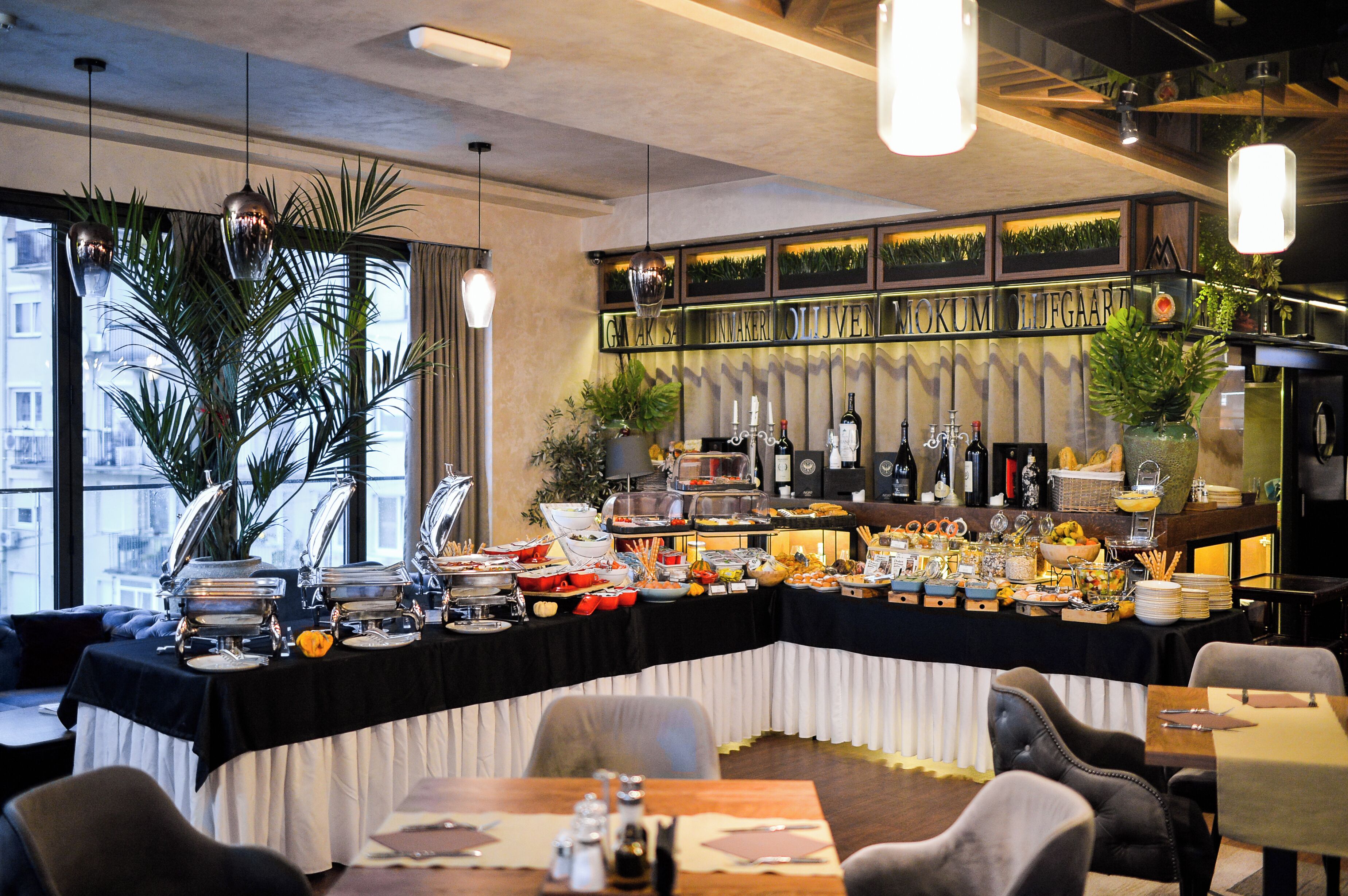 daily buffet breakfast (eur 10 per person)