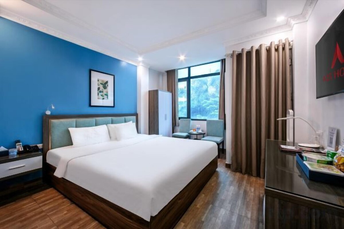 Minibar, in-room safe, blackout drapes, iron/ironing board