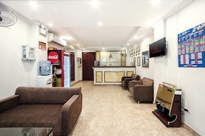 Reception - A25 Hotel - 109 Truc Bach (Hanoi)