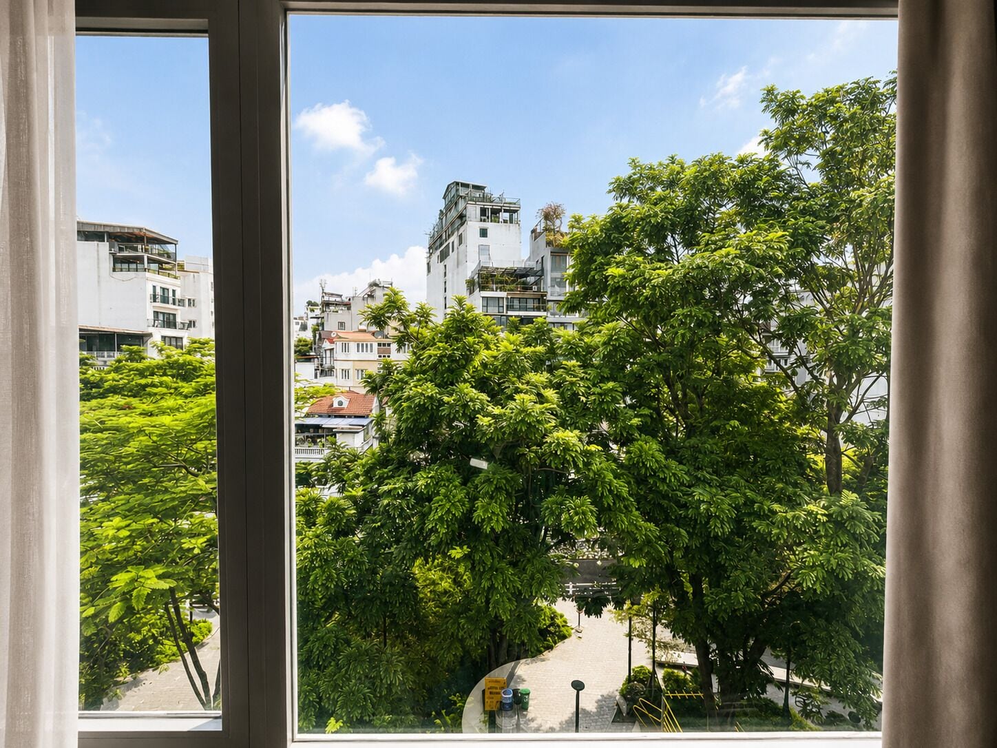 Quarto casal luxo | Frigobar, cofres nos quartos, cortinas blackout