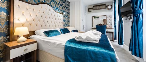 Comfort Triple Room, Private Bathroom