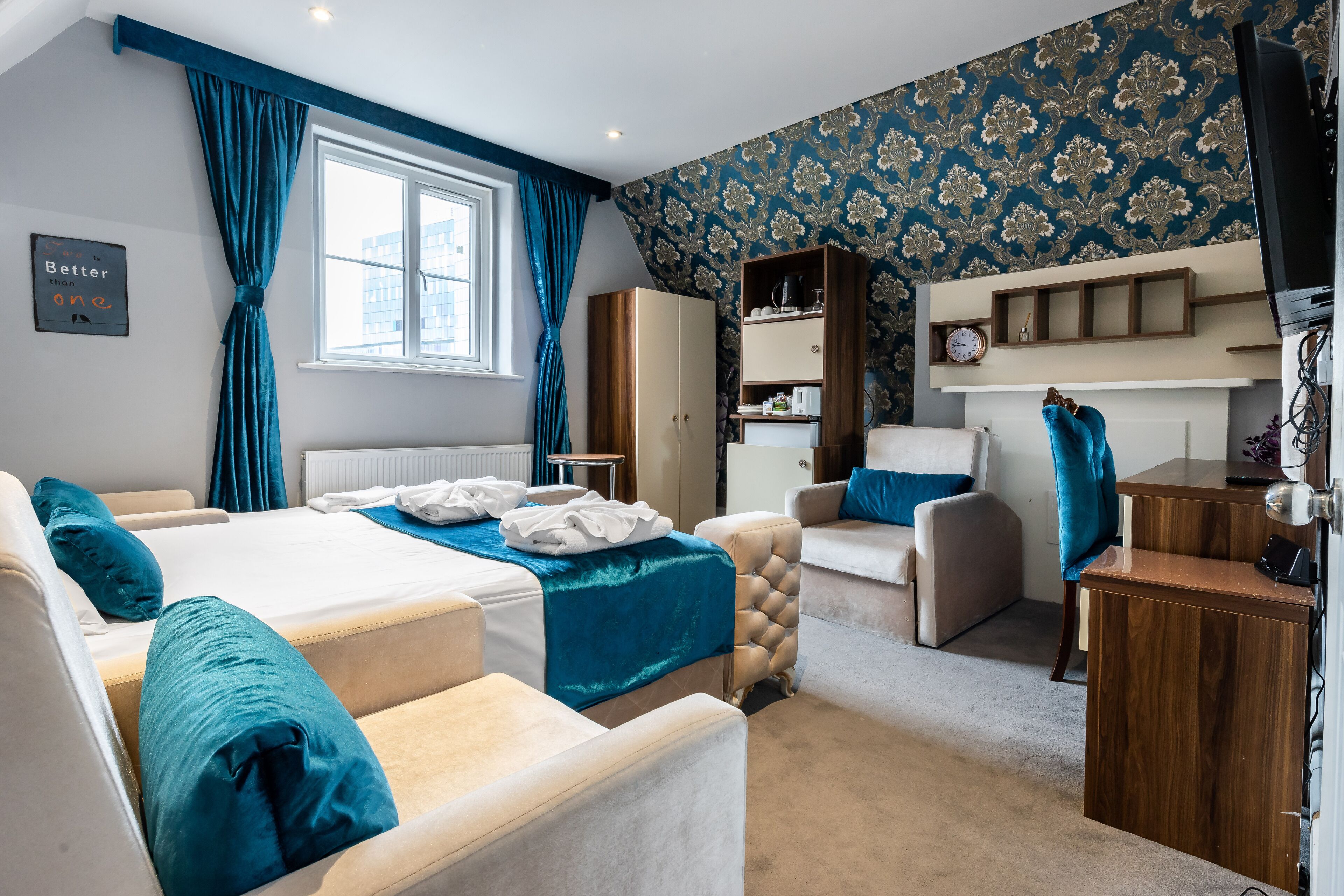 classic suite, private bathroom