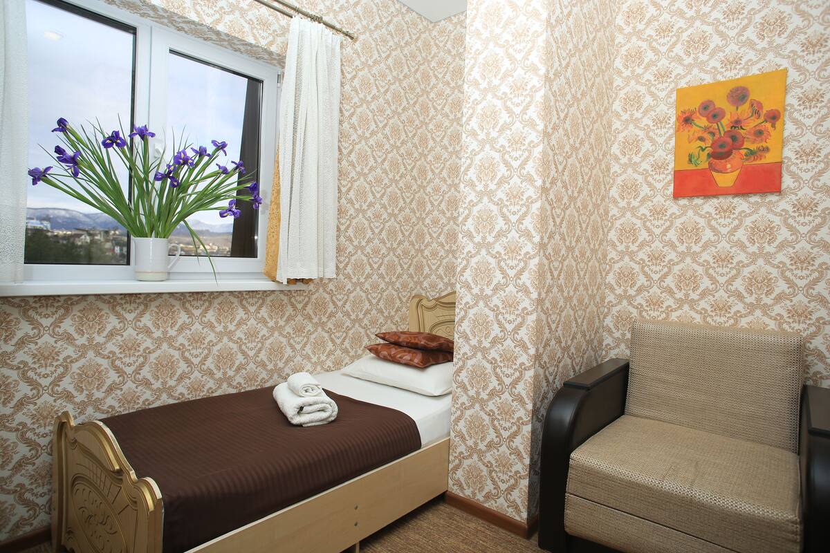 1 bedroom, iron/ironing board, free WiFi, bed sheets