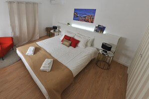2 Schlafzimmer, Bügeleisen/Bügelbrett, WLAN, Bettwäsche