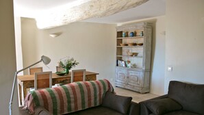 Leilighet – deluxe, 2 soverom | Oppholdsområde