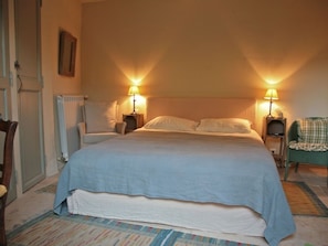 Monolocale (Courtyard) | Con stile personalizzato, con arredamento individuale, Wi-Fi gratuito