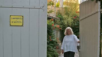 EntrĂ©e de lâhĂ©bergement