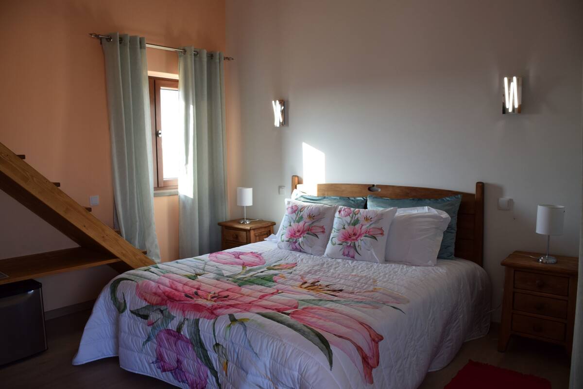 Triple Room | Desk, blackout drapes, cribs (free), bed sheets
