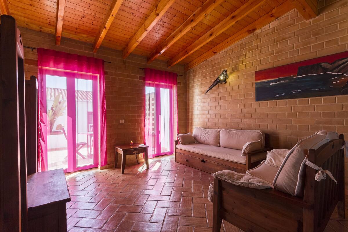 House, 2 Bedrooms | Living area | Flat-screen TV