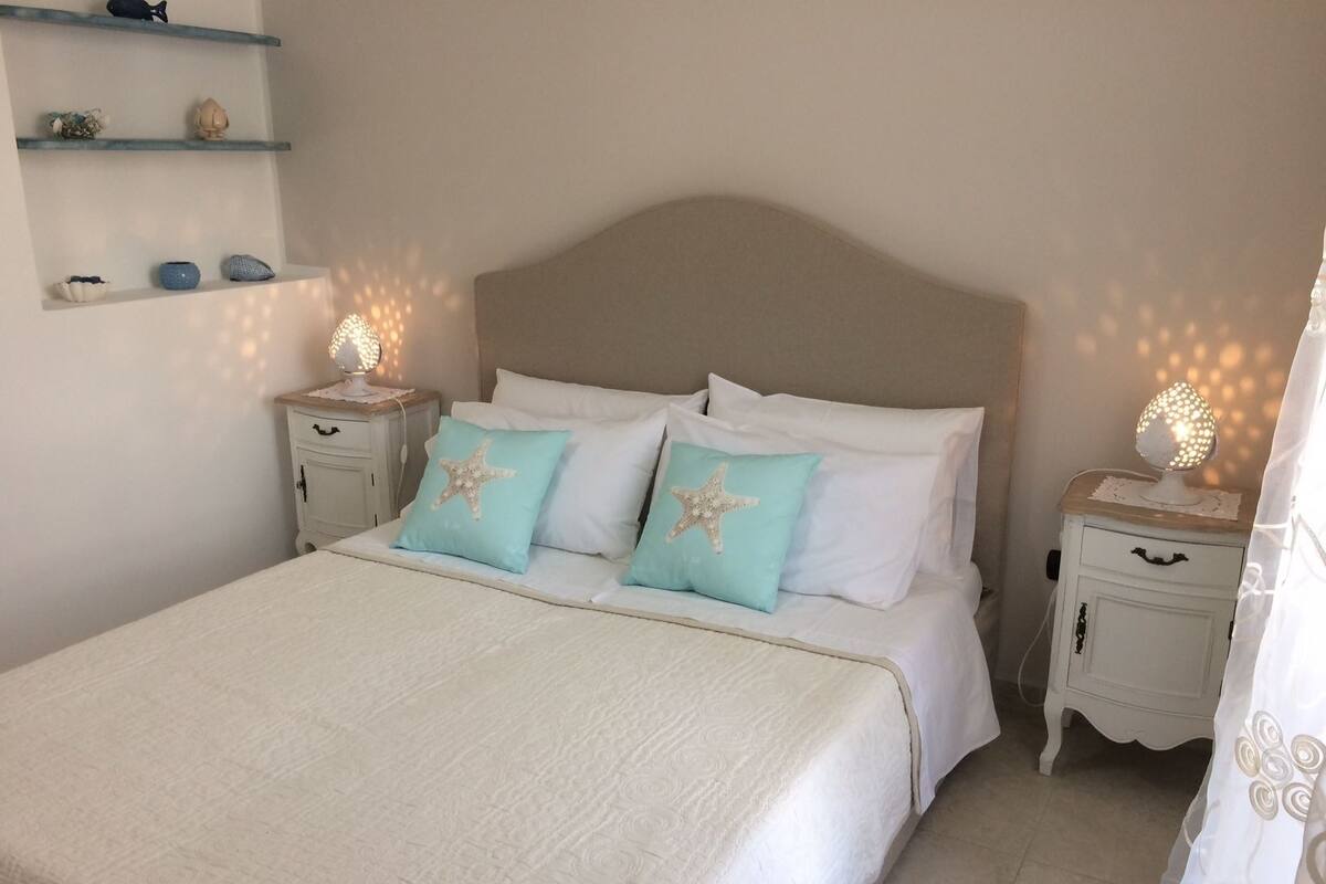 Minibar, lits bébé (en supplément), Wi-Fi gratuit, draps fournis