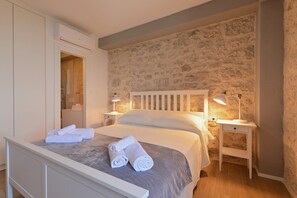 4 camere, una cassaforte in camera, ferro/asse da stiro