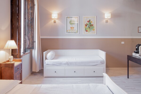 Suite | Caja de seguridad en la habitación y insonorización 