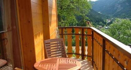 Cozy Apartment with Balcony for 4 in Châtel - Close to Village Center and Ski Lift
