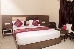 1 bedroom, iron/ironing board, Internet, bed sheets