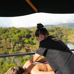 Couples treatment rooms, body treatments, body wraps, body scrubs