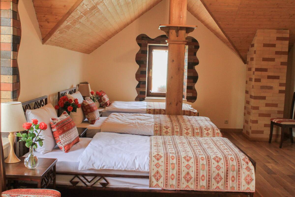 Standard Triple Room, Pool View (Bagaran)