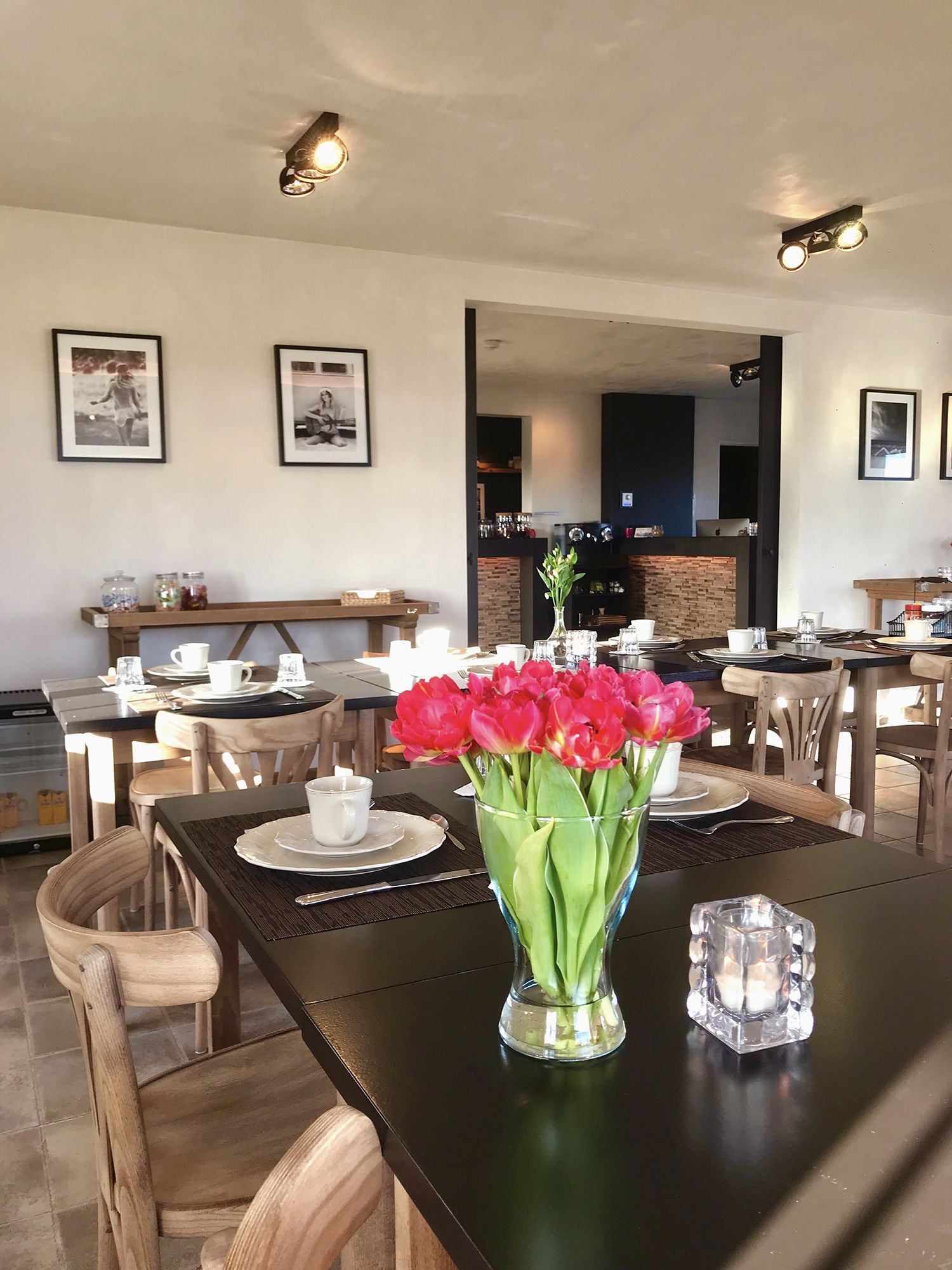 daily full breakfast (eur 30 per person)