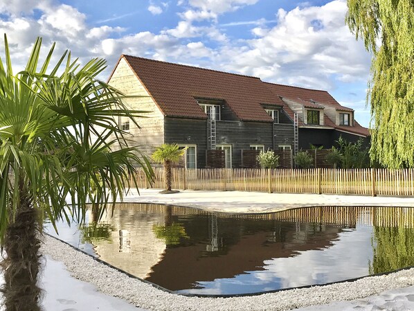 Quang cảnh ban công