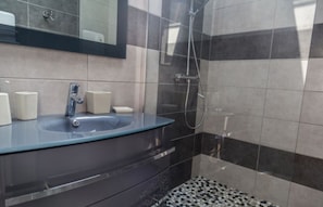 Cottage, Pool View (La Margelle) | Bathroom