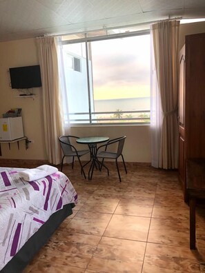 Single Room - Hotel Las Palmas (Esmeraldas)