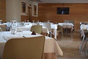 Restaurant - Albergo Ristorante Orazio (Sale Marasino)