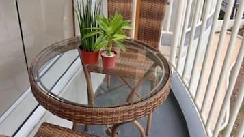 Standard Condo, 1 Queen Bed, City View | Balcony