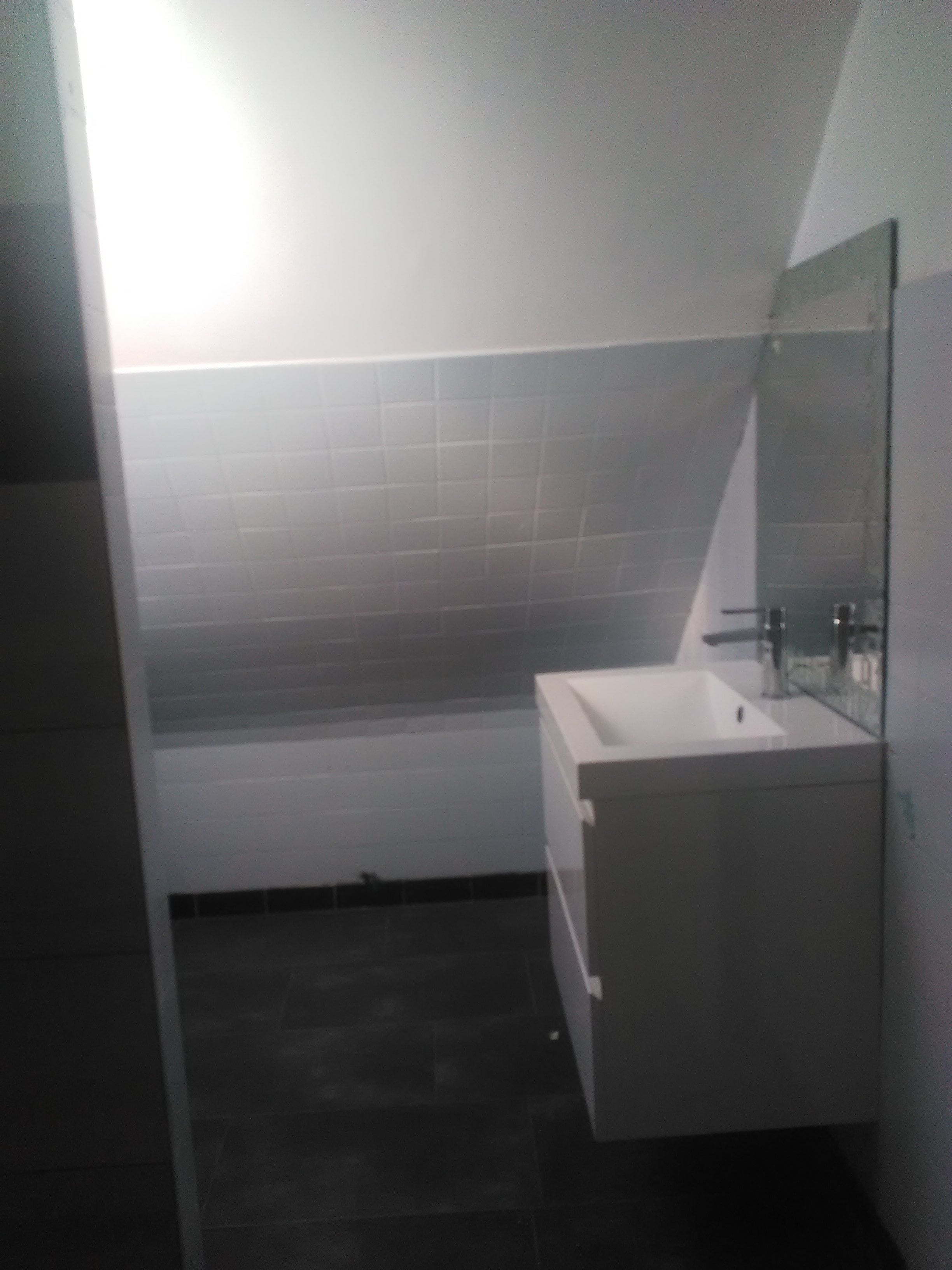 Habitación clásica doble, 4 habitaciones, baño compartido | Lavabo del cuarto de baño