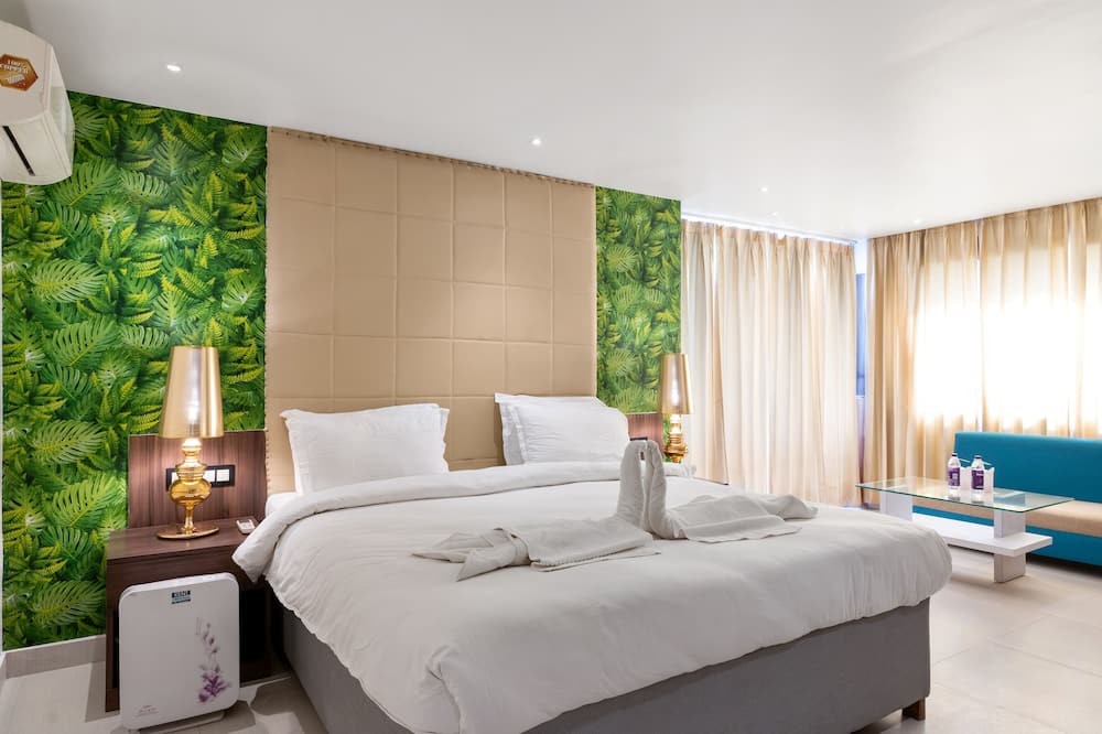 Niranjana Hotel