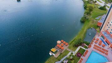 Alberca al aire libre