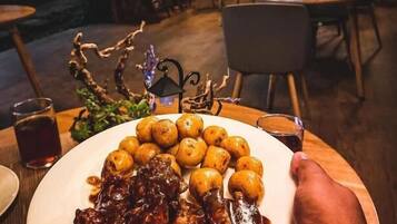 Alimentos y bebidas
