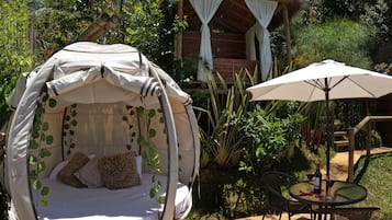 Romantic Room, 1 Queen Bed, Hot Tub, Lagoon View | Premium bedding, down comforters, free WiFi, bed sheets
