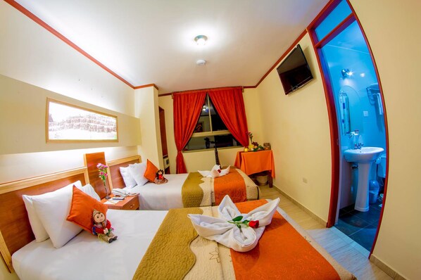 Single Room | In-room safe, desk, blackout drapes, free WiFi